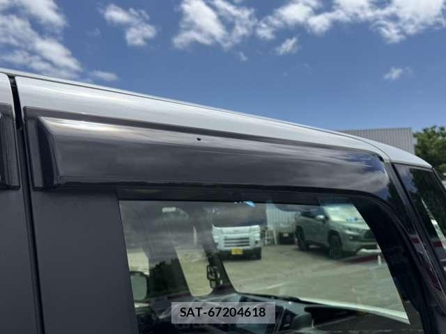 Honda N BOX CUSTOM 2019-01 7456308-29