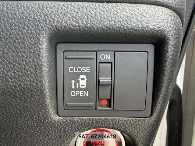 Honda N BOX CUSTOM 2019-01 7456308-5