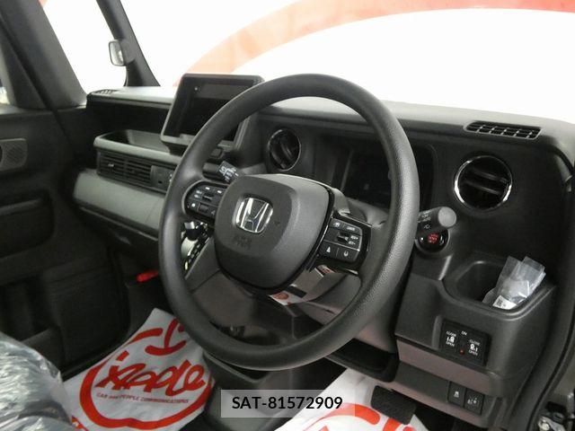 Honda N BOX CUSTOM 2025-11 7456300-9