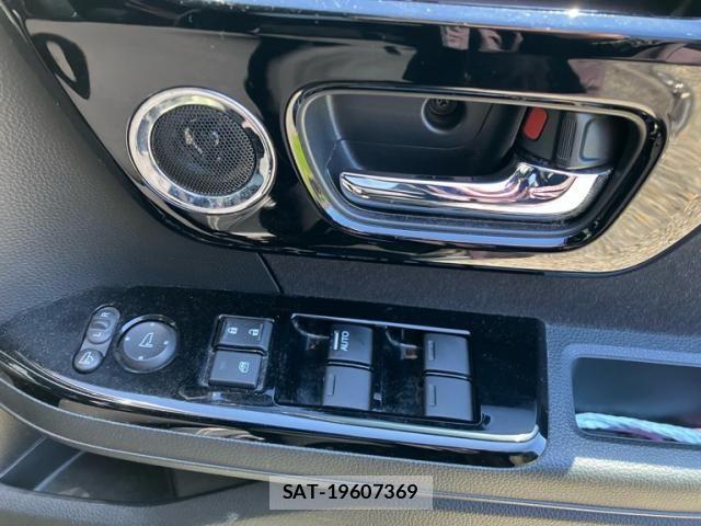 Honda N BOX CUSTOM 2021-03 7456302-28