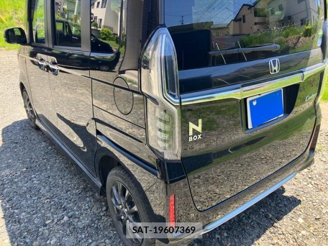 Honda N BOX CUSTOM 2021-03 7456302-2