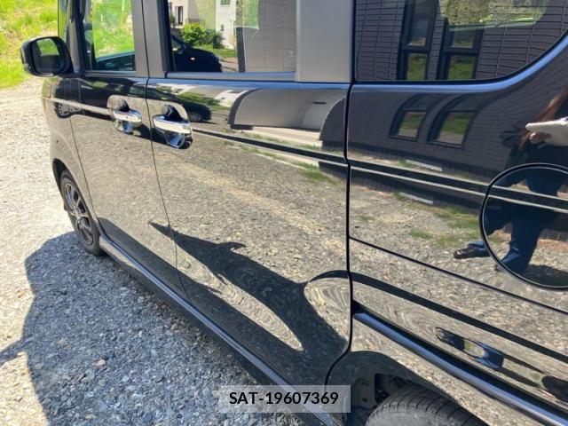 Honda N BOX CUSTOM 2021-03 7456302-3