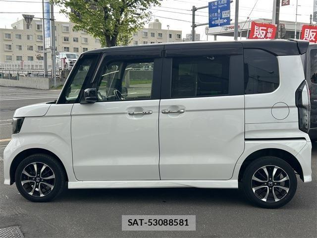 Honda N BOX CUSTOM 2018-09 7456304-7