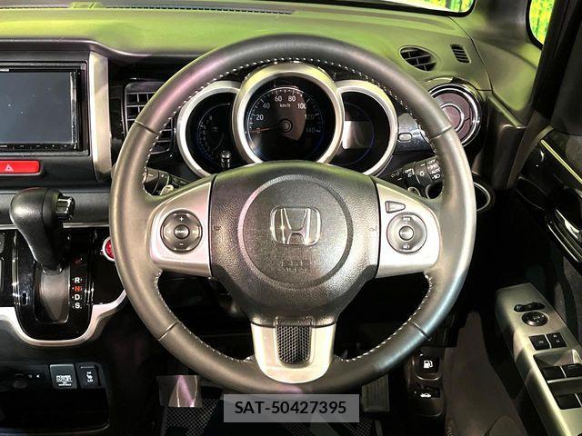 Honda N BOX CUSTOM 2017-05 7456309-10