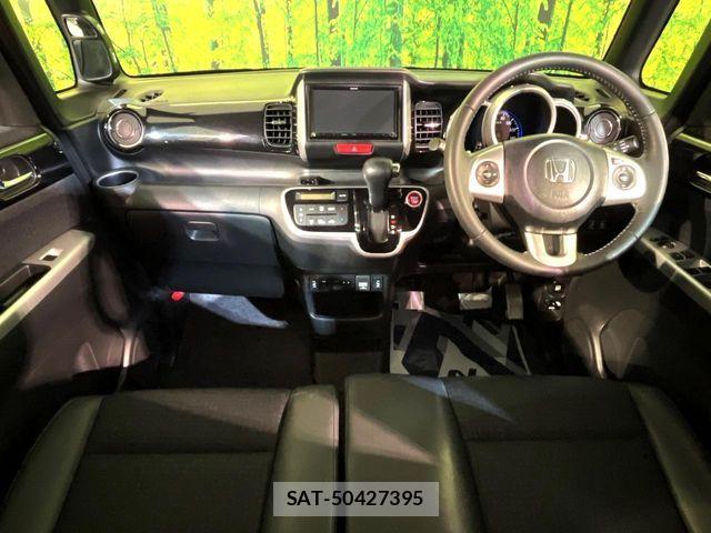 Honda N BOX CUSTOM 2017-05 7456309-1