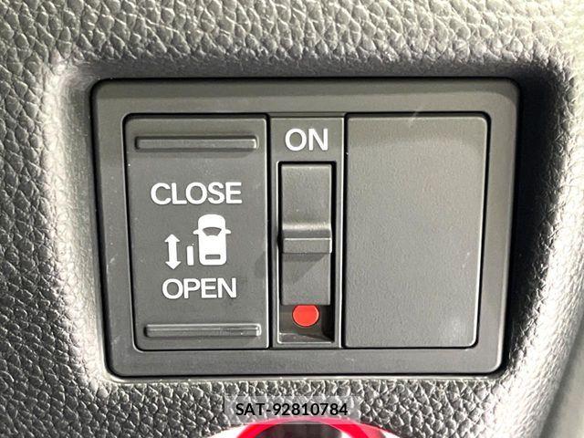 Honda N BOX CUSTOM 2018-06 7501878-5