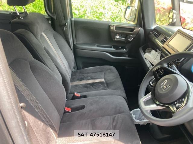 Honda N BOX CUSTOM 2018-06 7618689-18
