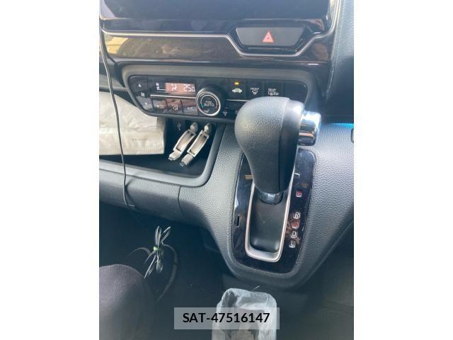 Honda N BOX CUSTOM 2018-06 7618689-23