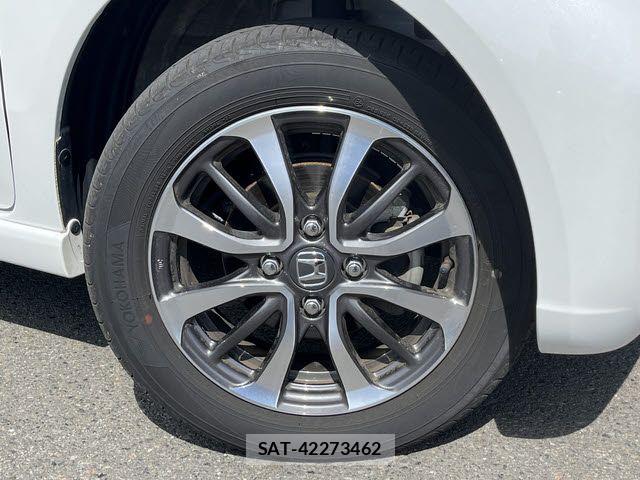 Honda N BOX CUSTOM 2023-11 7618685-26