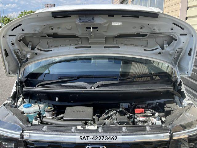 Honda N BOX CUSTOM 2023-11 7618685-27