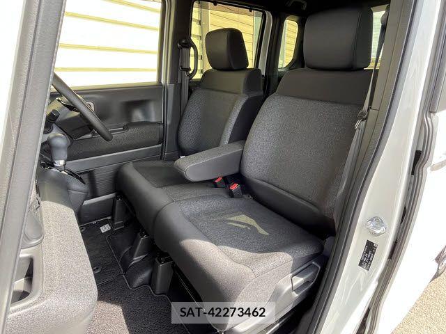 Honda N BOX CUSTOM 2023-11 7618685-3