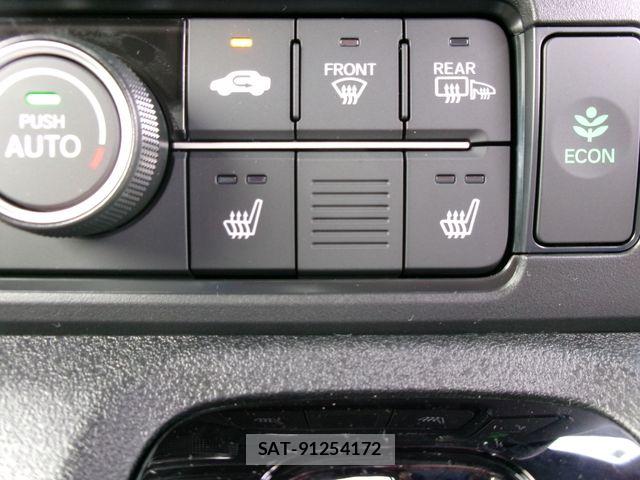 Honda N BOX CUSTOM 2026-05 7618683-18