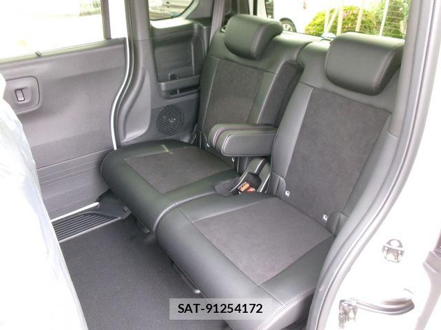 Honda N BOX CUSTOM 2026-05 7618683-26