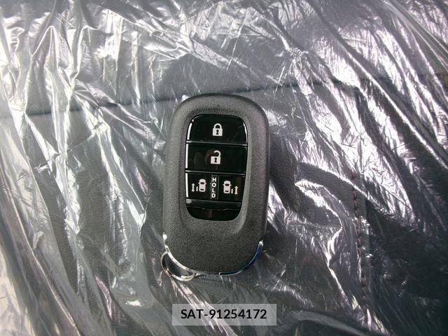 Honda N BOX CUSTOM 2026-05 7618683-28