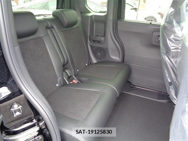 Honda N BOX CUSTOM 2026-06 7618682-14