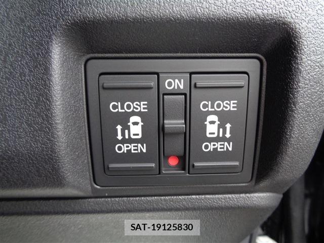 Honda N BOX CUSTOM 2026-06 7618682-24