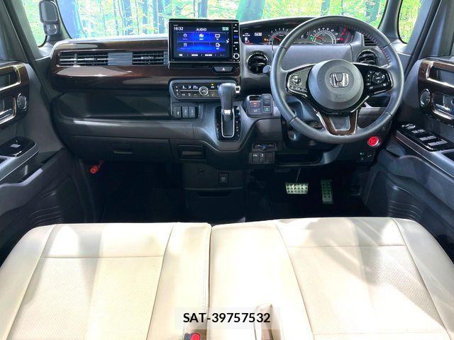 Honda N BOX CUSTOM 2023-01 7618686-1