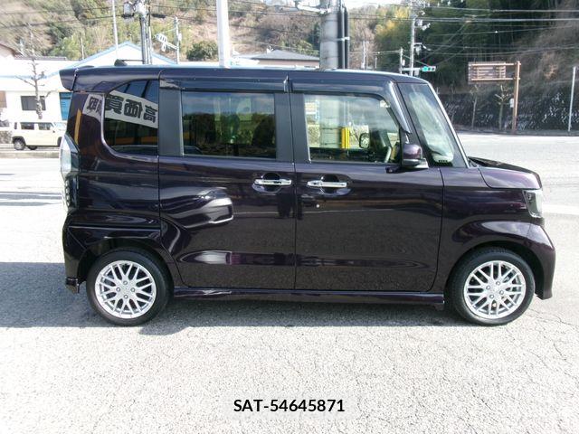 Honda N BOX CUSTOM 2023-01 7618684-6
