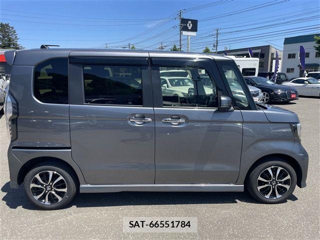 Honda N BOX CUSTOM 2018-02 7726491-8