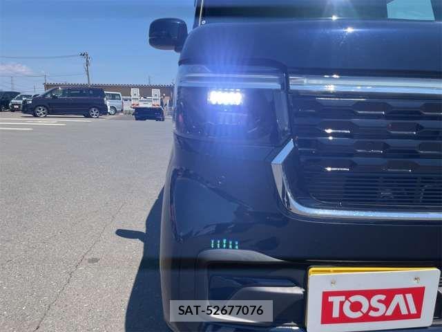 Honda N BOX CUSTOM 2024-05 7726486-15