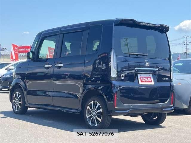Honda N BOX CUSTOM 2024-05 7726486-26
