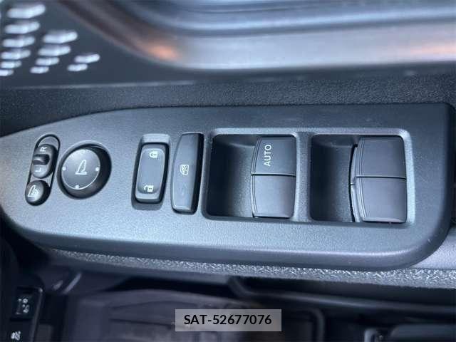 Honda N BOX CUSTOM 2024-05 7726486-28