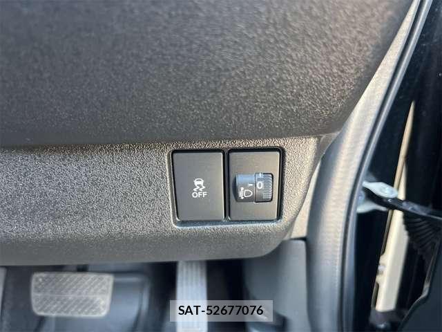 Honda N BOX CUSTOM 2024-05 7726486-29