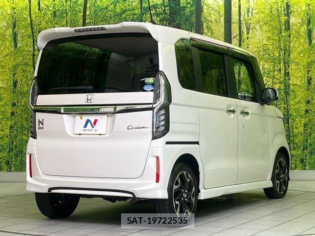 Honda N BOX CUSTOM 2018-06 7726489-16
