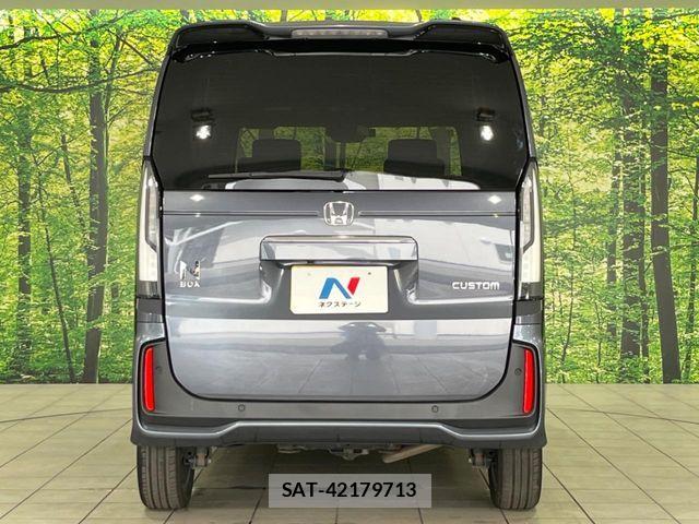 Honda N BOX CUSTOM 2023-11 7726488-15