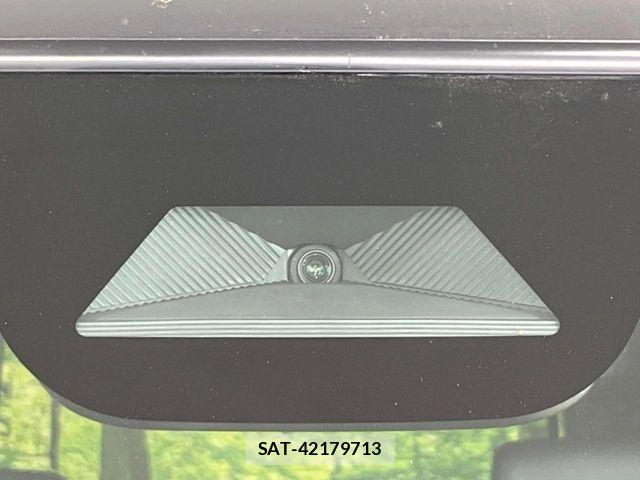 Honda N BOX CUSTOM 2023-11 7726488-2