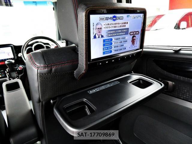 Honda N BOX CUSTOM 2015-04 7787631-10