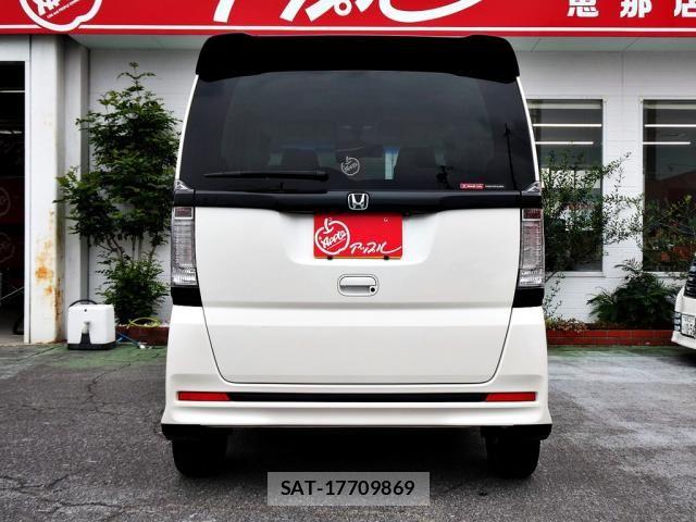 Honda N BOX CUSTOM 2015-04 7787631-16