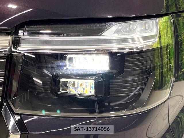 Honda N BOX CUSTOM 2023-12 7787644-11