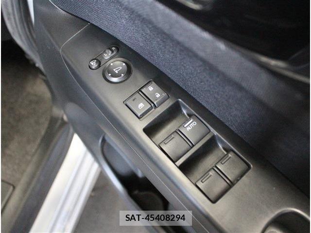 Honda N BOX CUSTOM 2015-03 7878376-21