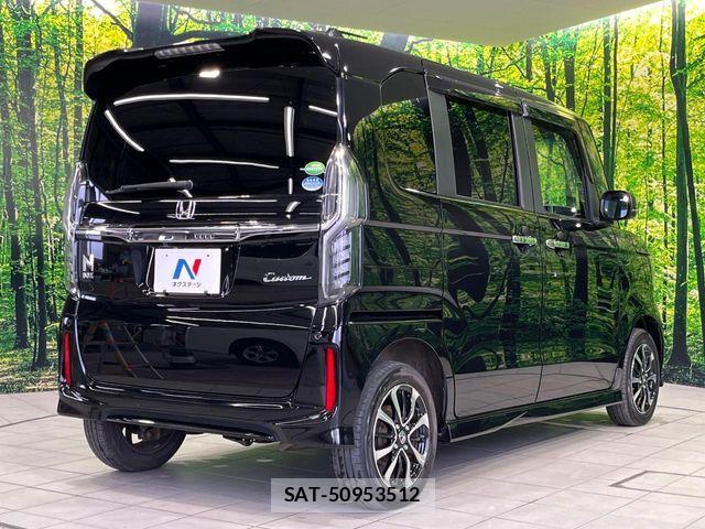 Honda N BOX CUSTOM 2019-05 7878371-16