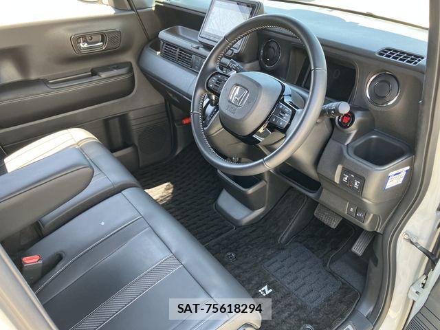 Honda N BOX CUSTOM 2024-05 7980297-9