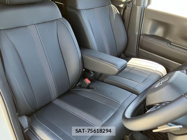 Honda N BOX CUSTOM 2024-05 7980297-10