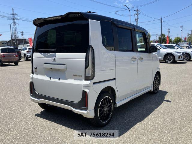 Honda N BOX CUSTOM 2024-05 7980297-2
