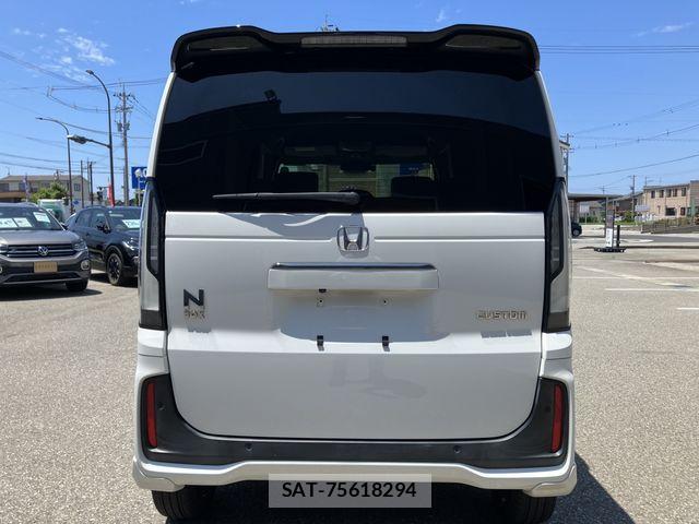 Honda N BOX CUSTOM 2024-05 7980297-6