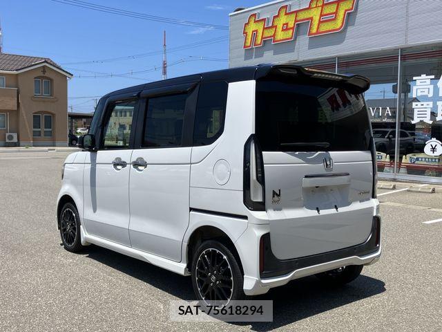 Honda N BOX CUSTOM 2024-05 7980297-7