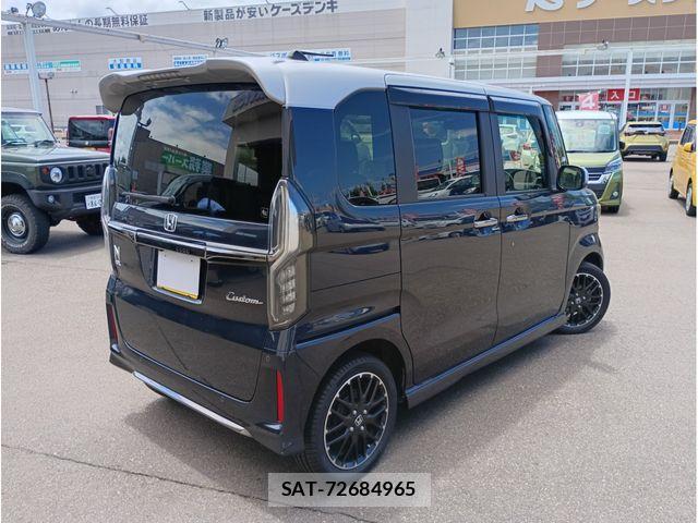 Honda N BOX CUSTOM 2022-02 7980299-1