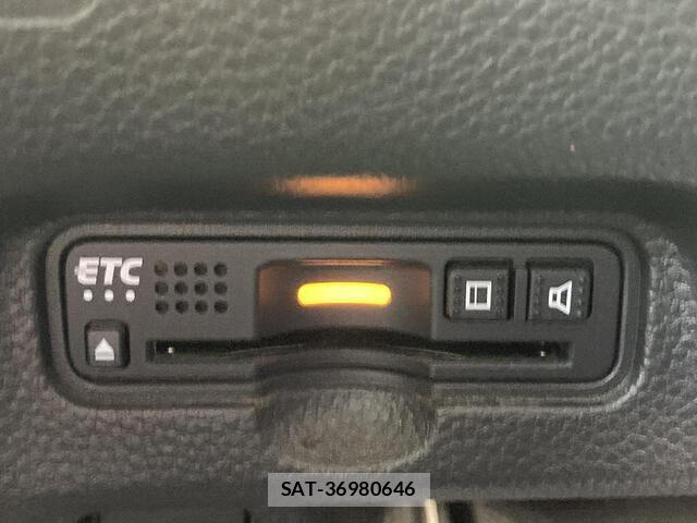Honda N BOX CUSTOM 2018-01 8037234-13