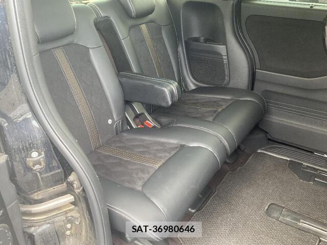 Honda N BOX CUSTOM 2018-01 8037234-17