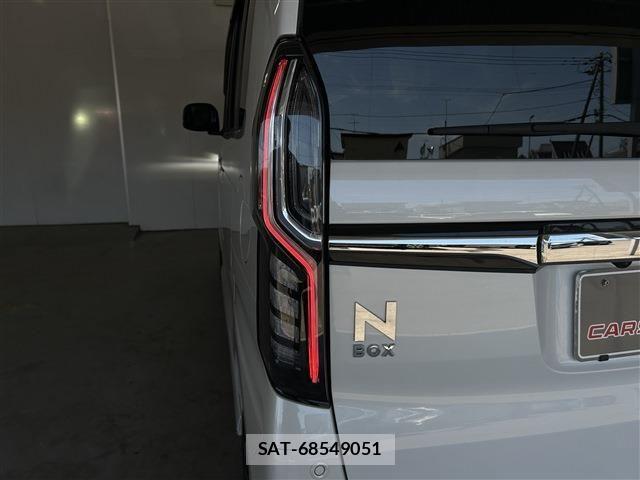 Honda N BOX CUSTOM 2020-01 8037231-10