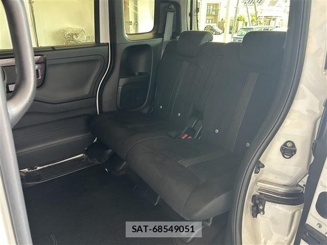 Honda N BOX CUSTOM 2020-01 8037231-24