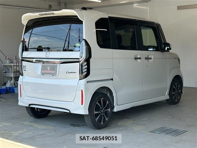 Honda N BOX CUSTOM 2020-01 8037231-4