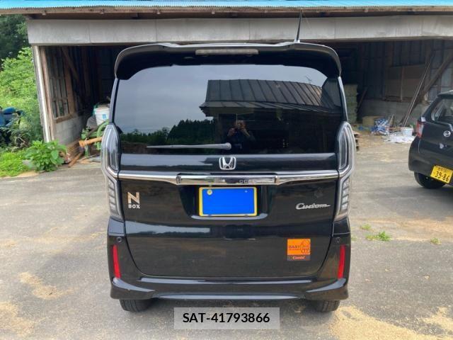 Honda N BOX CUSTOM 2017-10 8100812-10