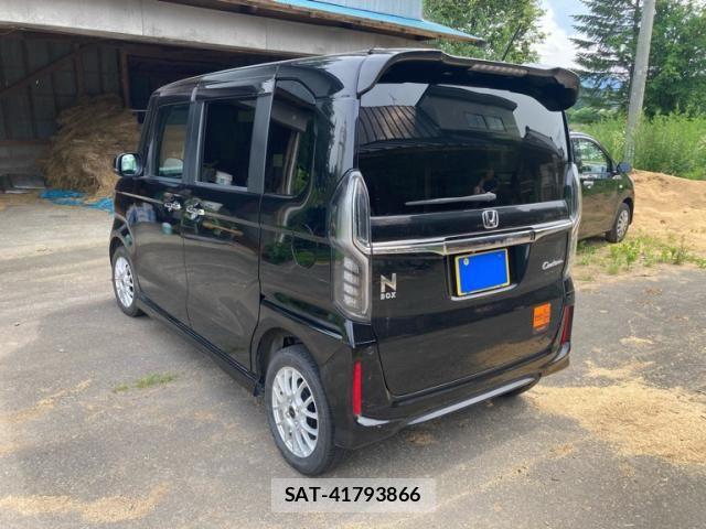 Honda N BOX CUSTOM 2017-10 8100812-11