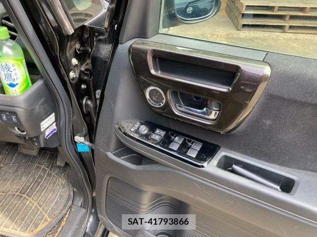 Honda N BOX CUSTOM 2017-10 8100812-16