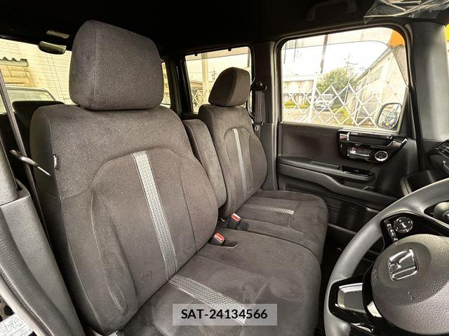 Honda N BOX CUSTOM 2021-08 8100811-12